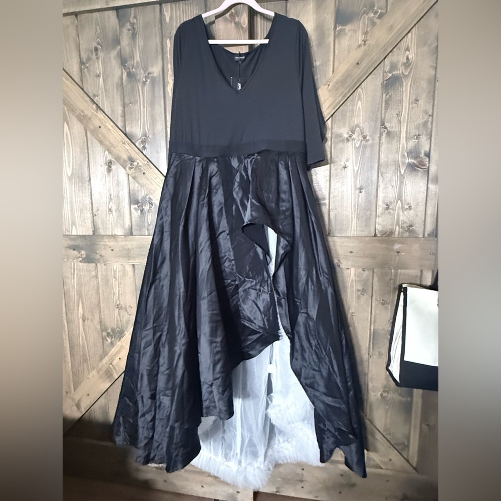 Black High-Low Dress - 2XL - Picture 2 of 6